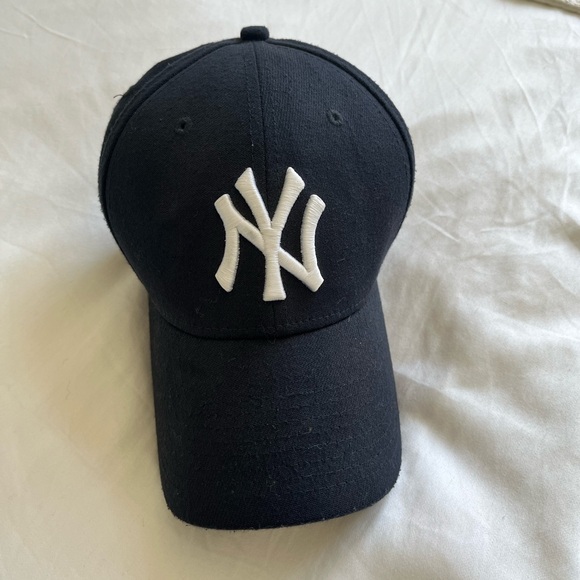 New Era New York Yankees fitted cap - Picture 1 of 6